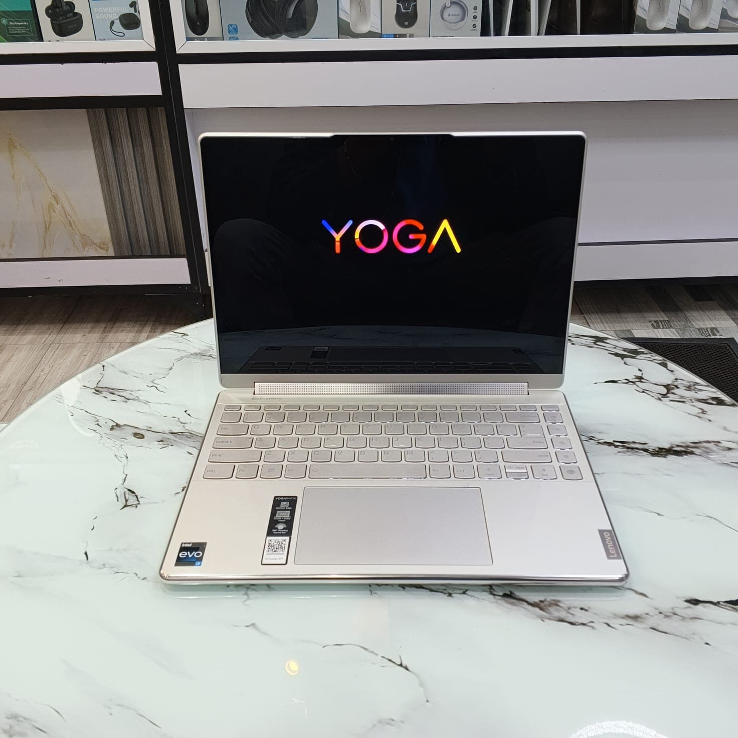 LENOVO YOGA 9i — view 1