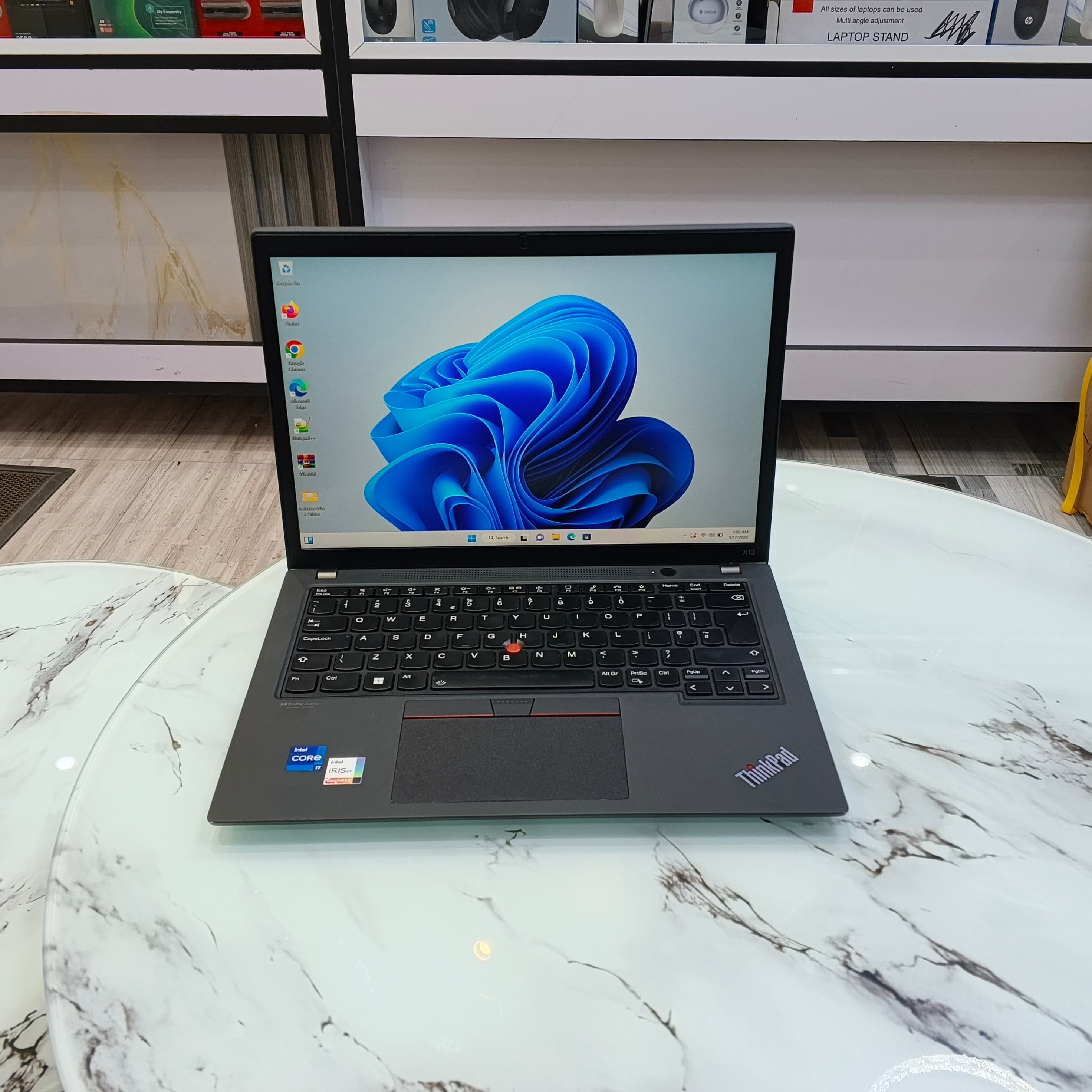 Lenovo ThinkPad X13 — view 1