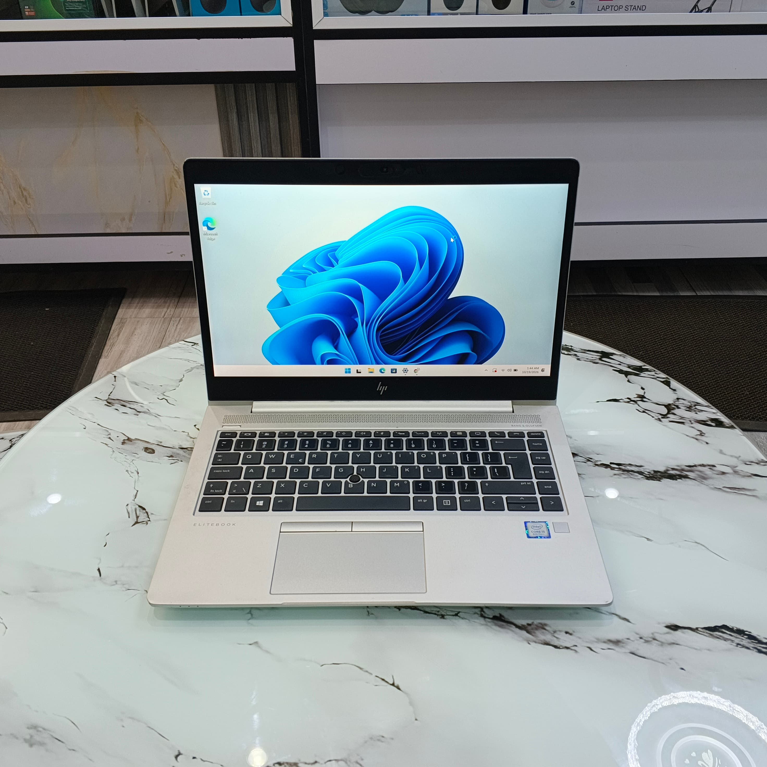 HP EliteBook 840 G6 — view 1