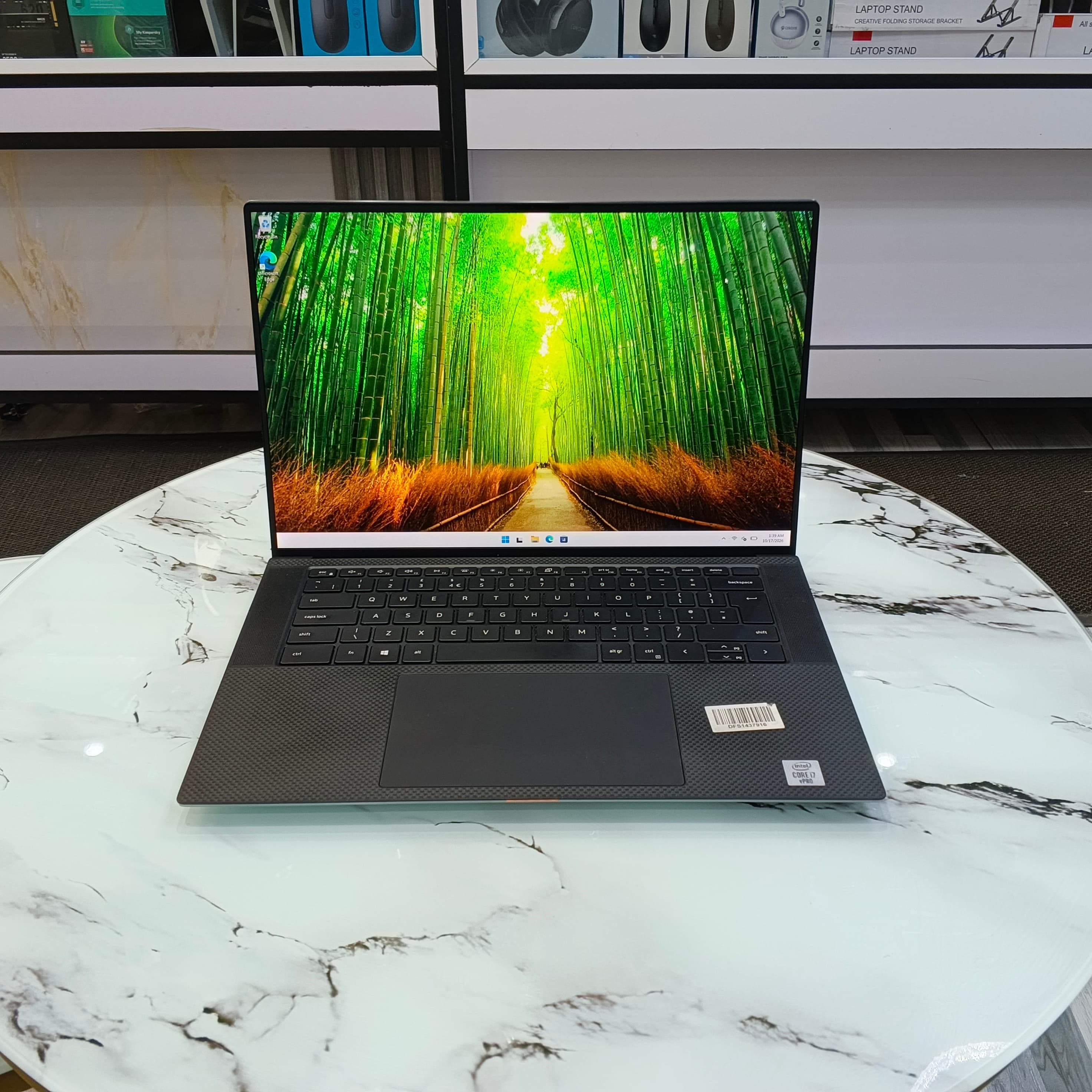 Dell precision 5550 — view 1