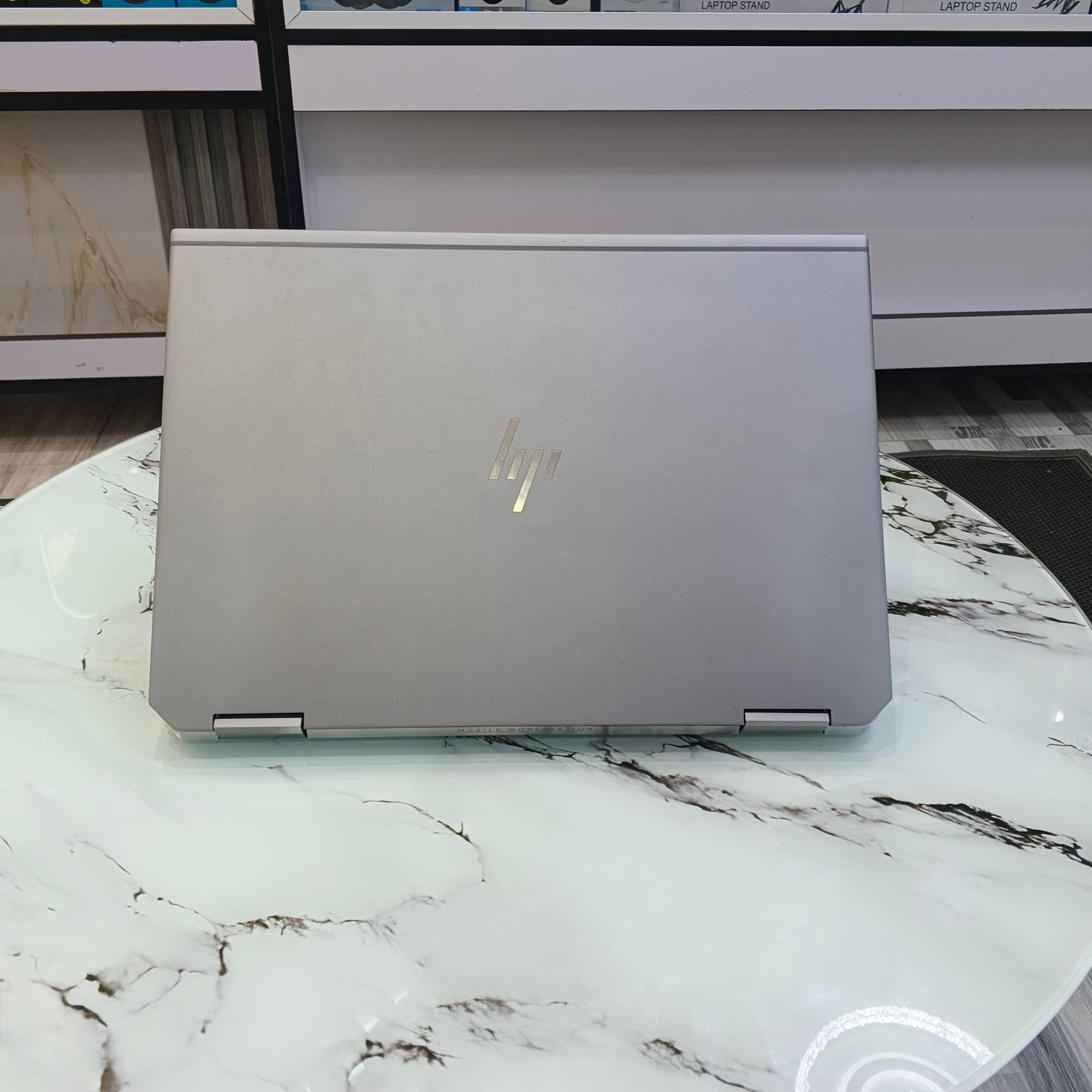 HP ZBook Studio G5 — view 1