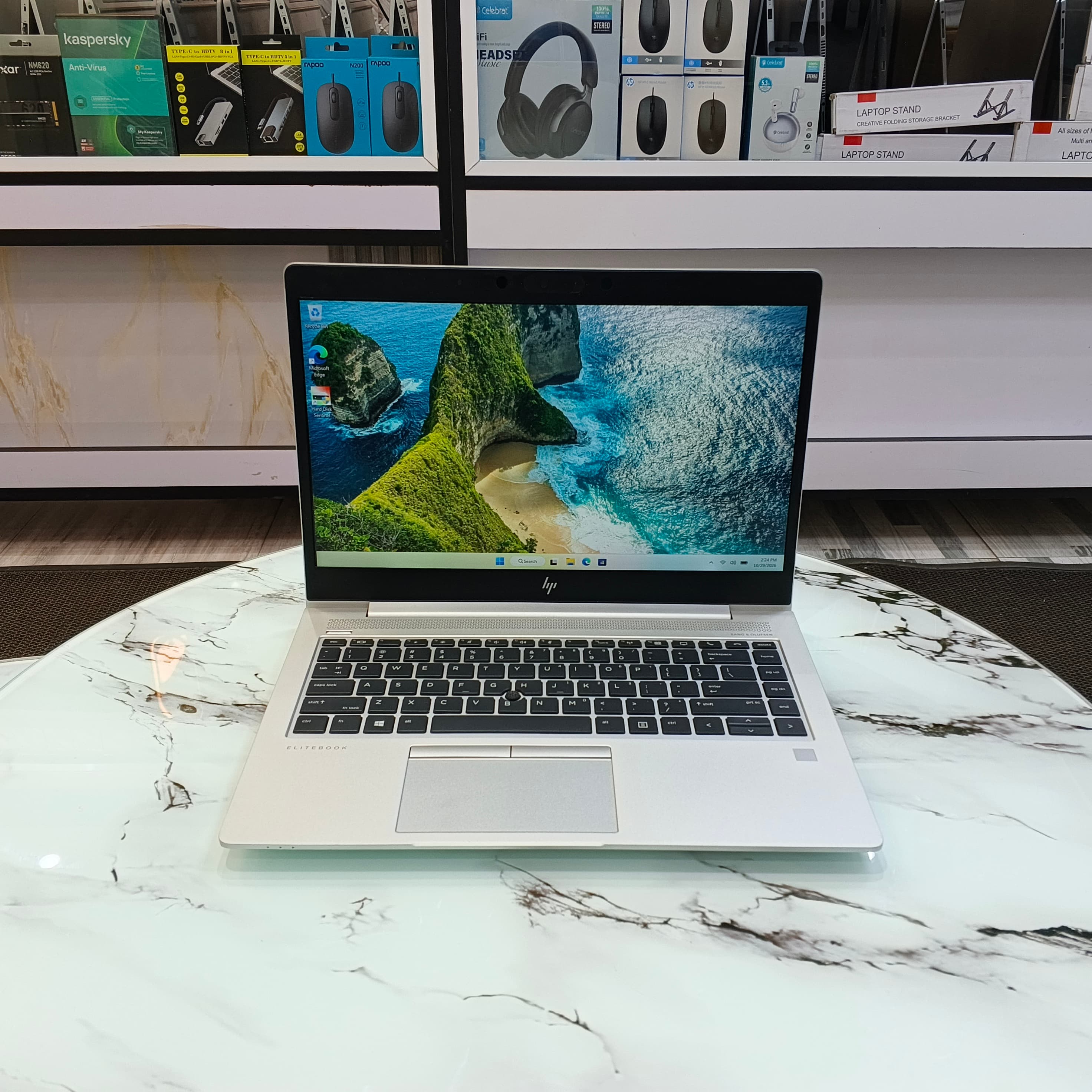 HP EliteBook 745 G6 — view 1